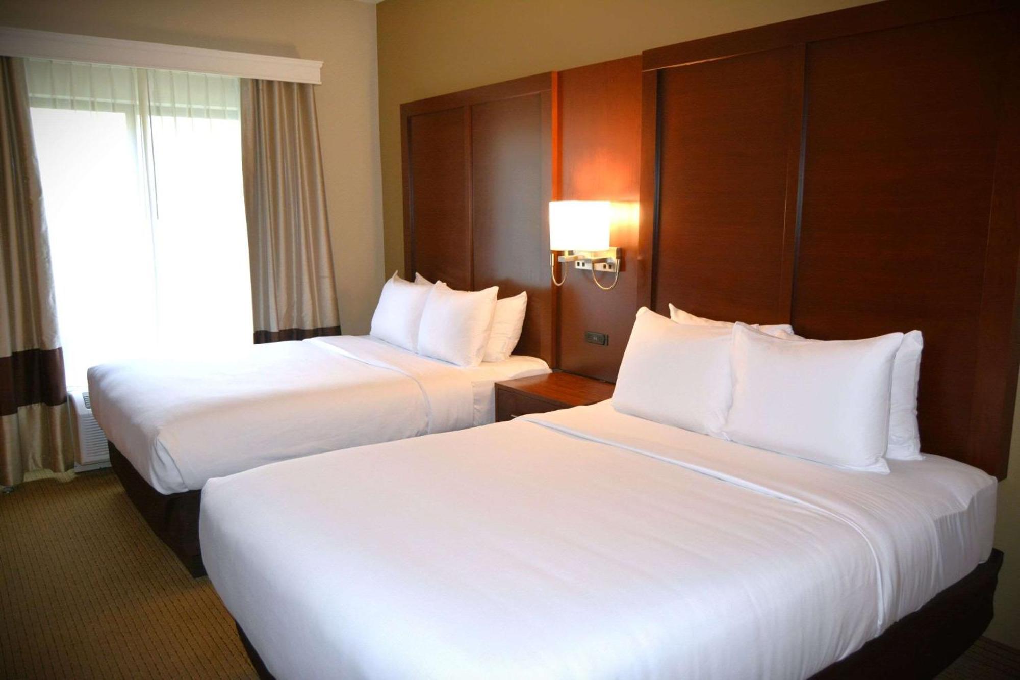 คอมฟอร์ต สวีท แอมิช คันทรี Hotel Smoketown  ภายนอก รูปภาพ